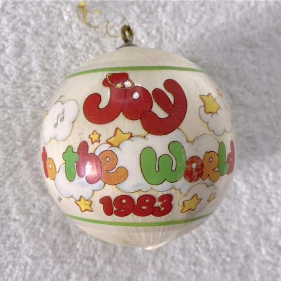 Vintage Other - Vintage 1983 Joy to the World Happy Holidays Holiday Ornament